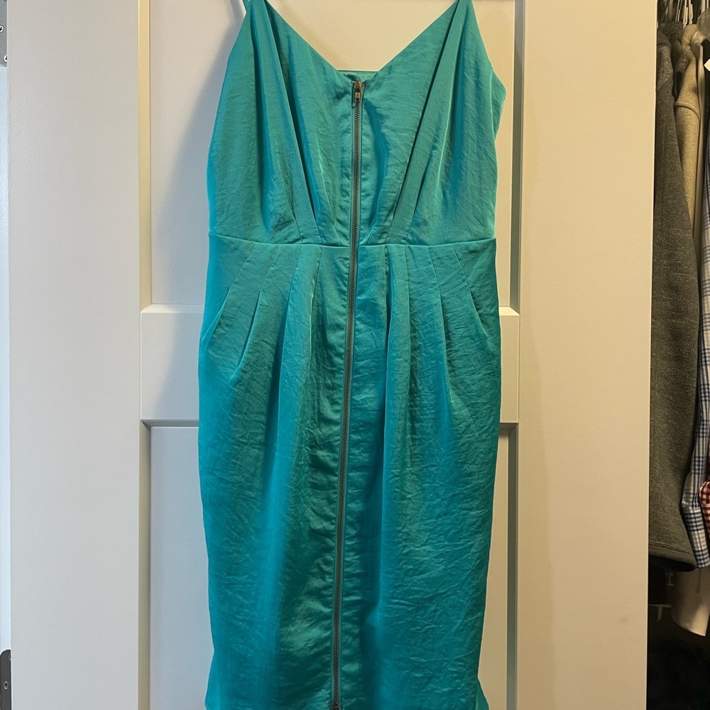 Silk dress with pockets!!